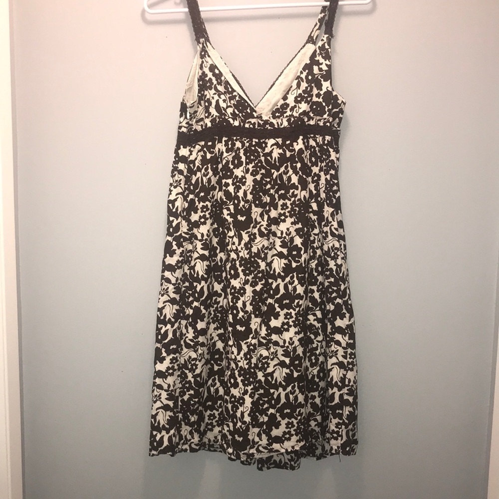 Velvet Dress - Picture 3 of 3